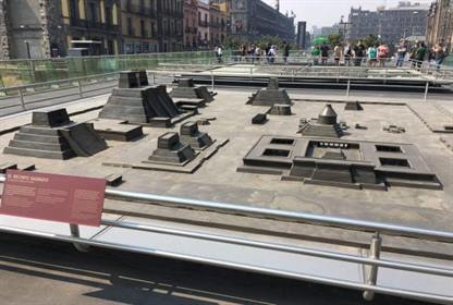 Temple de Mayo model of old city Mexico City
